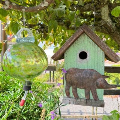  Hand-Blown Hummingbird Feeder + Rustic Pig Birdhouse	