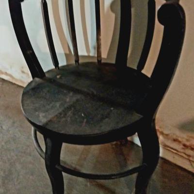 Round corner chair