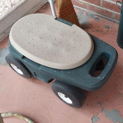 Garden caddy