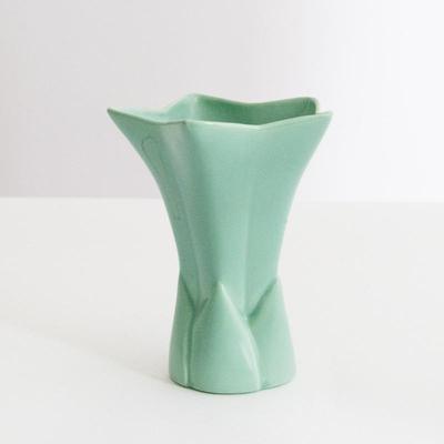 Modern Mint Star-Top Stoneware Vase