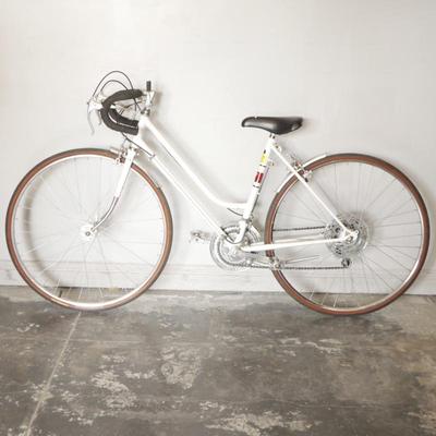 Classic Collectible 1973 Nishiki Competition White Steel Bike