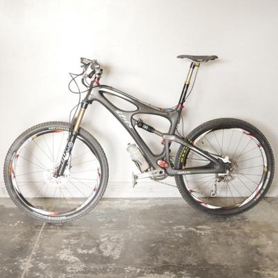 Ibis Mojo Super SL Carbon Fiber Mountain Bike