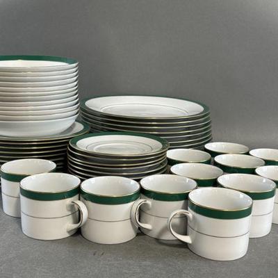 Lot 69 | Vintage Muirfield Royal Jade China Set
