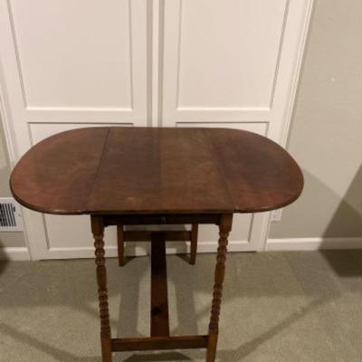 164 19thcenturyenglishovaldropleaftable