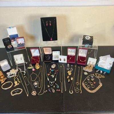 Costume & Designer Jewellery | Very Large Lot of Unusual Jewellery Including: Technibond Classic Boxed Set (18K bonded to Sterling...