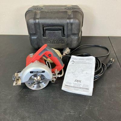 Skilsaw Tile Saw | Model #3510 w/ case, instructions and all attachments. - h. 8” x w. 8.5” x l. 9.5” in (Saw)