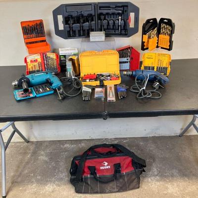 Drills-Bits-Pipe Tap Lot | Large Lot includes: *Wood Owl 5 piece self feed bit kit in case. *Threadit USA 2 Pipe Tap. *Pittsburg 28 PC...