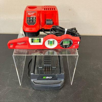 (3pc) Milwaukee Level & Charger - EGO Charger | Lot Includes: 1. Milwaukee Die-cast 10” Torpedo Level Model #48-22-5210. 2. Milwaukee...