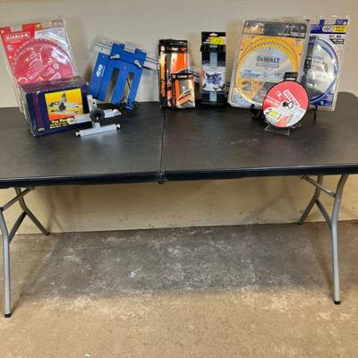 (9pc) Kreg-Saker-DeWalt Saw Lot | Lot Includes: 1. Kreg Rip-Cut Circular Saw Guide. 2. Saker Contour Gauges (2). 3. Eagle The Perfect...
