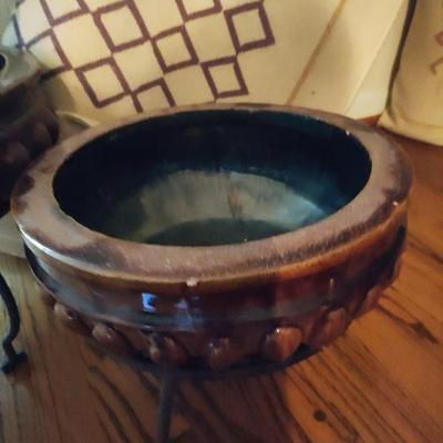 Ceramic bowl or planter