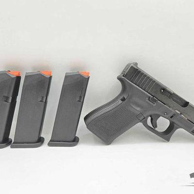 #1000 • NEW!!! Glock 17 9mm Semi-Auto Pistol
