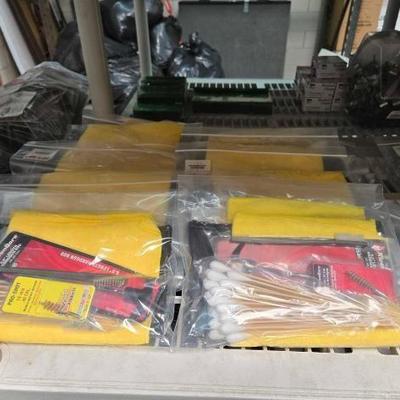 #5004 • NEW!!! (10) .40cal Kleen Bore Gun Cleaning Kits
