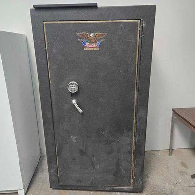 #4996 • Cannon Gun Safe with Amsec ESL10 Lock
