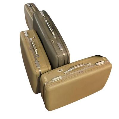 Vintage Luggage Set. 