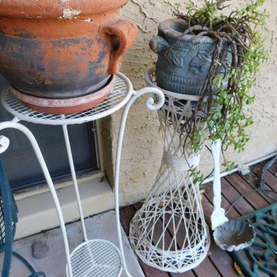 Spun fiberglass plant stands