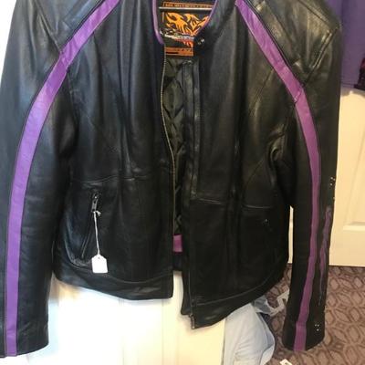 USA Made Leather Biker Jacket—Women XL