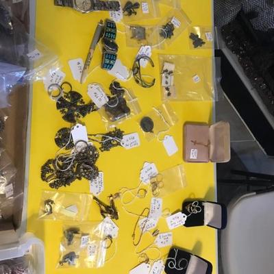 GOLD & SILVER JEWELRY