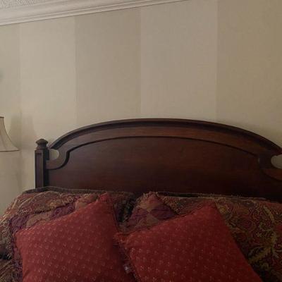 Broyhill King Bedroom