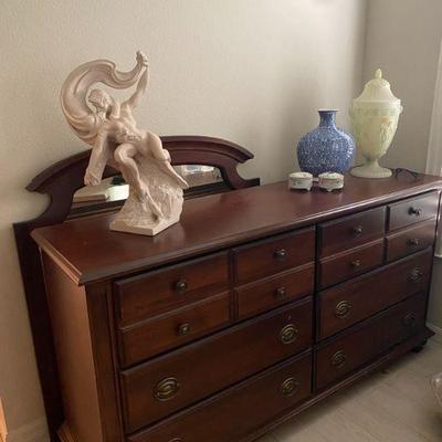 Broyhill King Bedroom