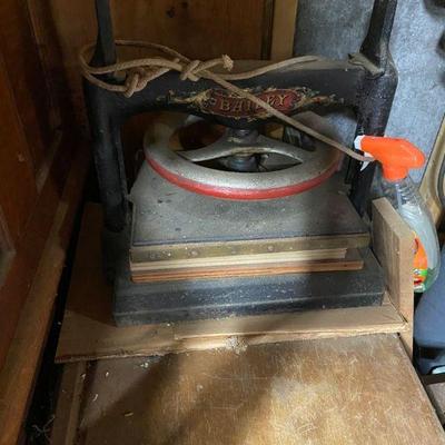 Estate sale photo