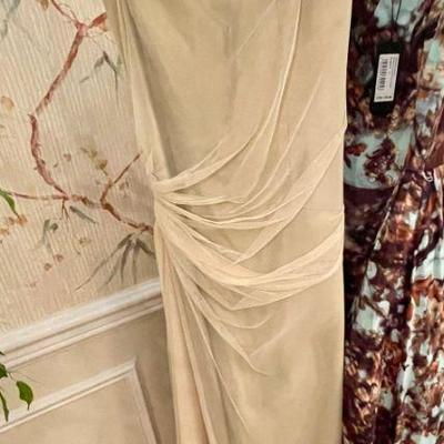Vera Wang gown, size 6