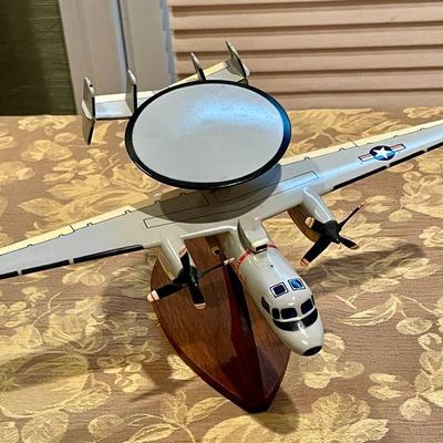 Model of a US Navy Grumman Hawkeye