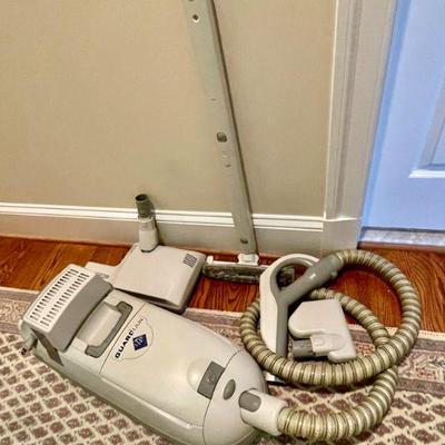 Electrolux canister vacuum