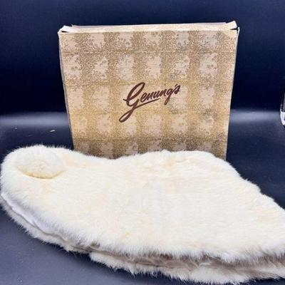 Beautiful Elegant Galadriel-like Fur Shoulder Cover
