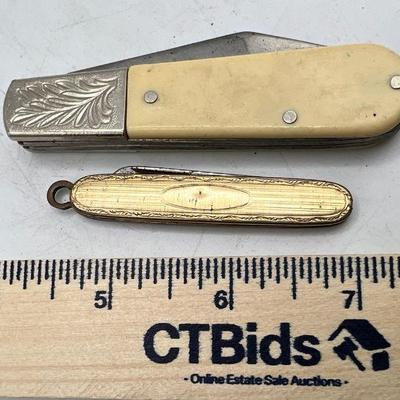 (2) Pocket Knives
