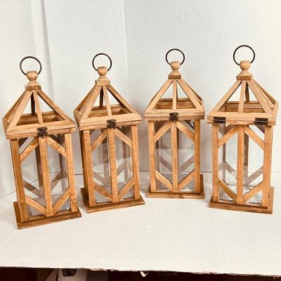 Pier, one wooden lanterns