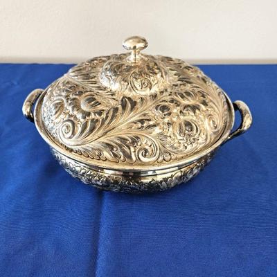 Beautiful Ornate Antique Silver Covered Casserole by Simpson, Hall, Miller & Co. - Quadruple Plated