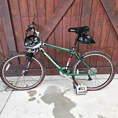 Schwinn 26"  "Mesa" Mountain Bike with 24 Speeds, Shocks & Built in Tire Pump- Includes Helmet & Clipless Pedal Set 