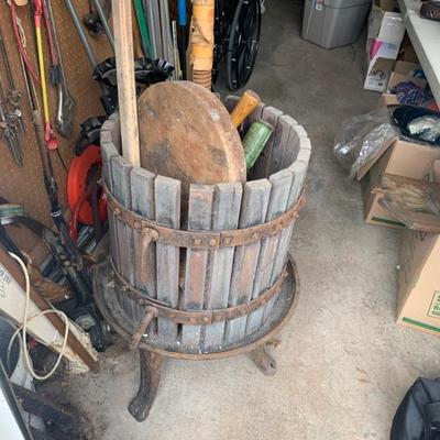 Estate sale photo