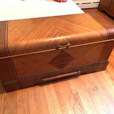 Waterfall blanket chest