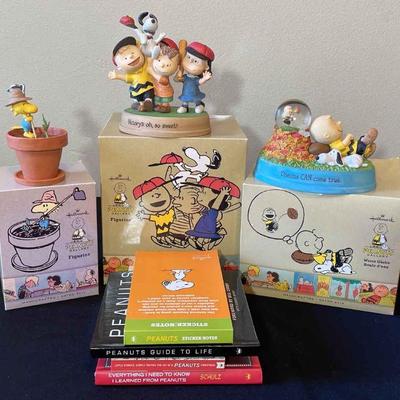 Hallmark Peanuts Figurines * Waterglobe * Books * Sticker Notes
