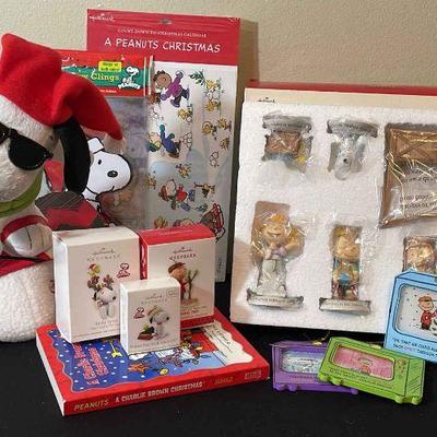New in Box Peanuts Nativity Set * Snowboard Snoopy Battery Plush Toy * Book * Ornaments Etc
