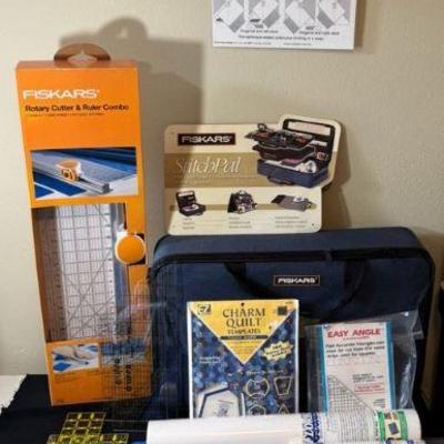 Fiskars StitchPal Organization System * 2 Rotary Cutting Mats 12x18 * Rulers * Pillow Forms
