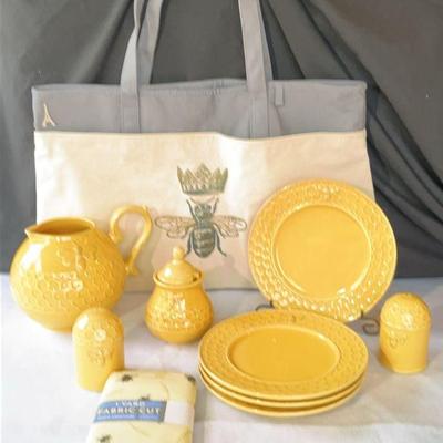 Bees! Zions Mercantile Plate & Pitcher Set with Honey, Salt & Pepper * Cute Bag & Fabric
