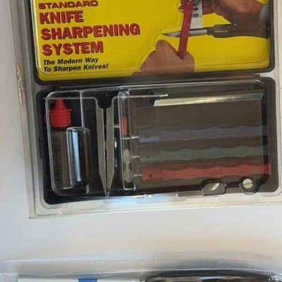 New Cutco Cheese Knife 1504 in factory sealed bag * Lanskey Knife Sharpening System
