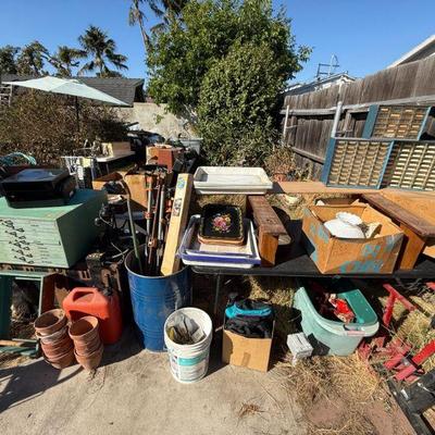 Estate sale photo