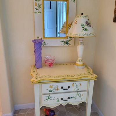 Matching table, lamp and mirror