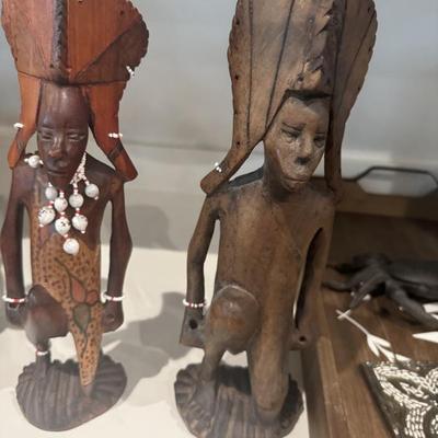Figurines