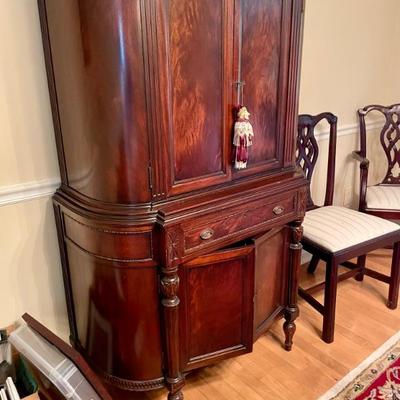 Beautiful Mahogany Cabinet quite unique great condition. 