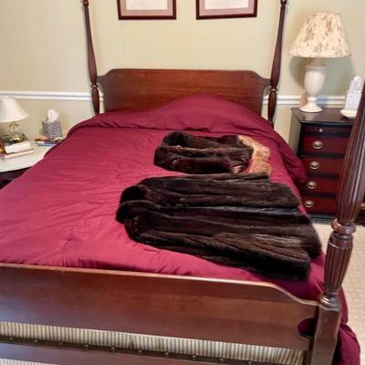 Post bed