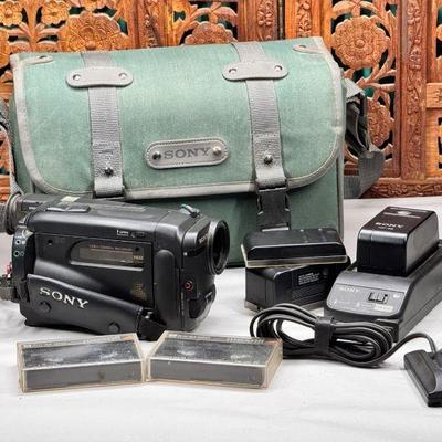 Sony CCD-Handycam Vide Hi8 Camera Recorder
