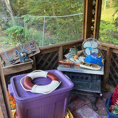Estate sale photo