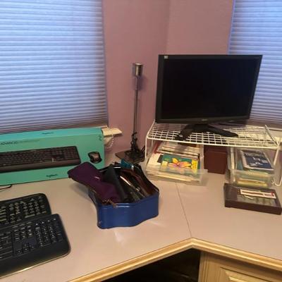 Desktop Computer/ Cordless Blue Tooth Keyboards 