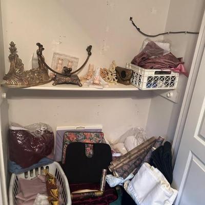 Curtains/ Blankets/ Sheets 