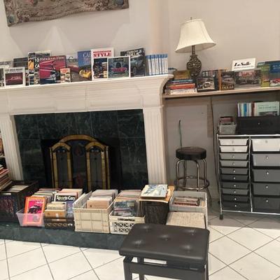 VINTAGE CAR MAGAZINES AND BOOKS 