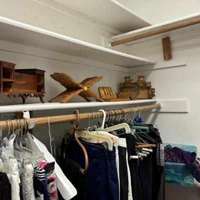 Purses/Women Shirts/ Hats 